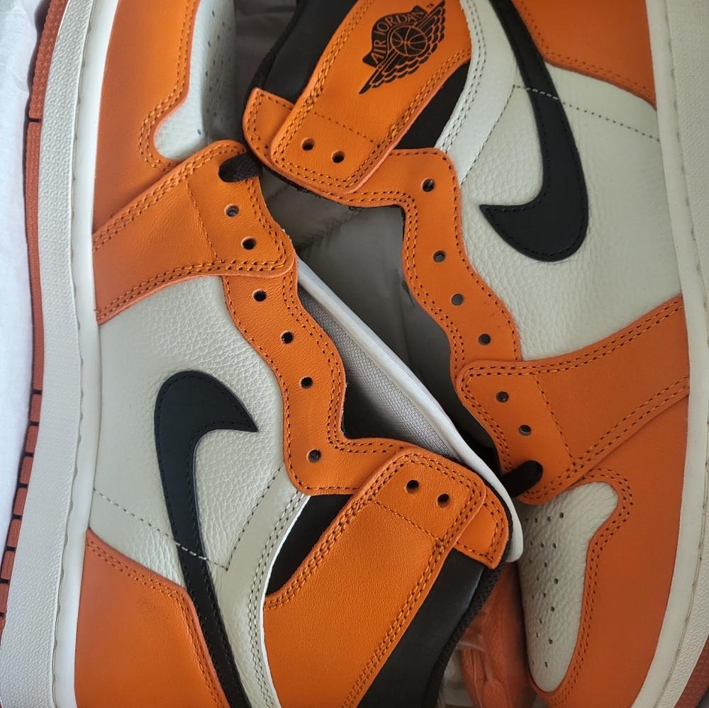 Size 10 - JORDAN 1 RETRO HIGH OG SHATTERED BACKBOARD AWAY 2016.